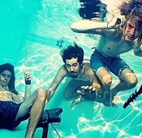 nevermind, cobain, kurt cobain, nirvana, basen, pod wodą, muzyka