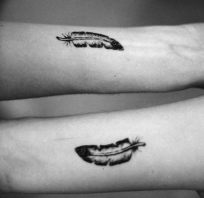 nadzieja, tatuaż, piórka, pióra, wolność, przedramię, ręka, tattoo
