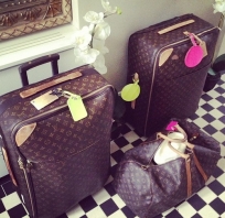 walizki, walizeczki, kuferki, ysl, fashion, trendy, podróż