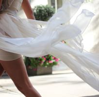 suknia, szyfon, biel, beż, wesele, zabawa, piękna, modna, kobieca