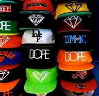 czapki, czapeczki, kaskietki, cool, super, moda, młodzież, teenage