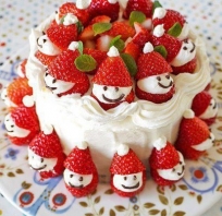 święta, deser, ciasto, dobre, smakołyki, truskawki, śmietana, likier, dobre, cukiereczki, święta, 2012, tort, słodycze