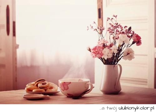 śniadanie, zdjęcie, romantycznie, pączki, kwiaty