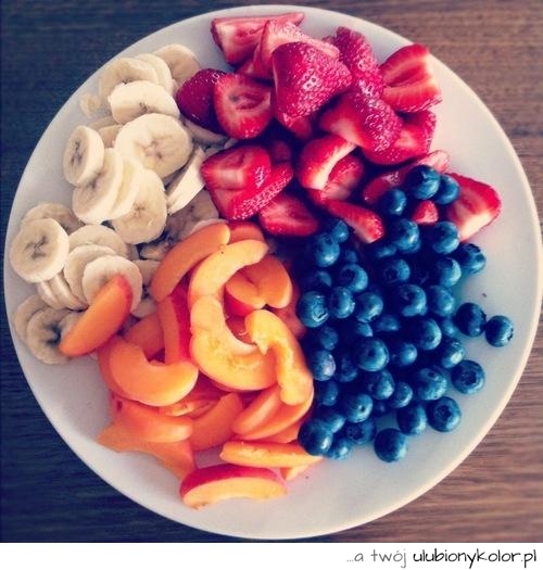 owoce, jagody, truskawki