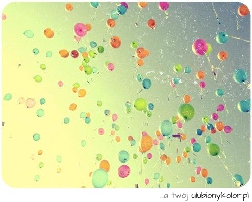baloniki, kolorowe, słoneczny dzień, zabawa, wolność, balony, fotografia